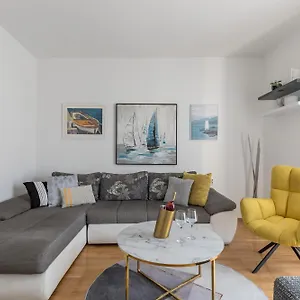Place Apartment Split